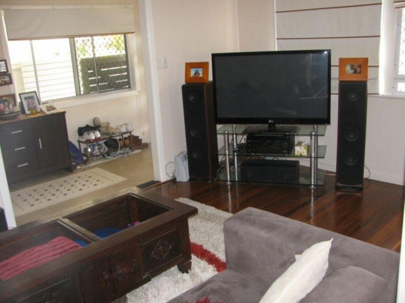 15 Lancaster Street, Strathpine QLD 4500