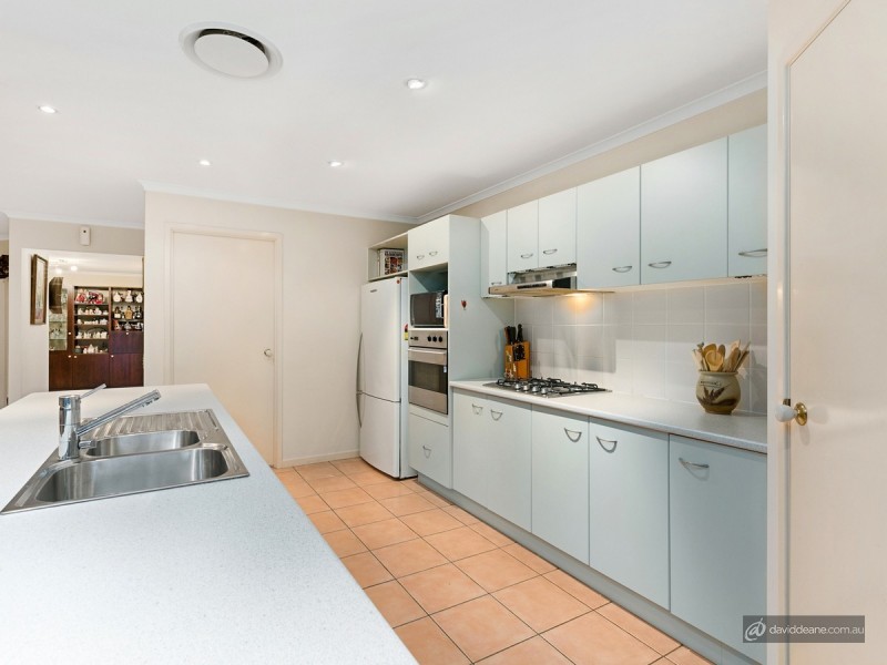 7 Kroning Court, Petrie QLD 4502