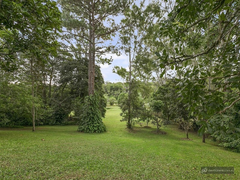 128 Bray Road, Lawnton QLD 4501