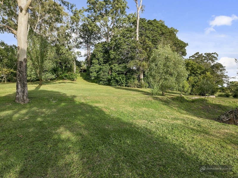128 Bray Road, Lawnton QLD 4501