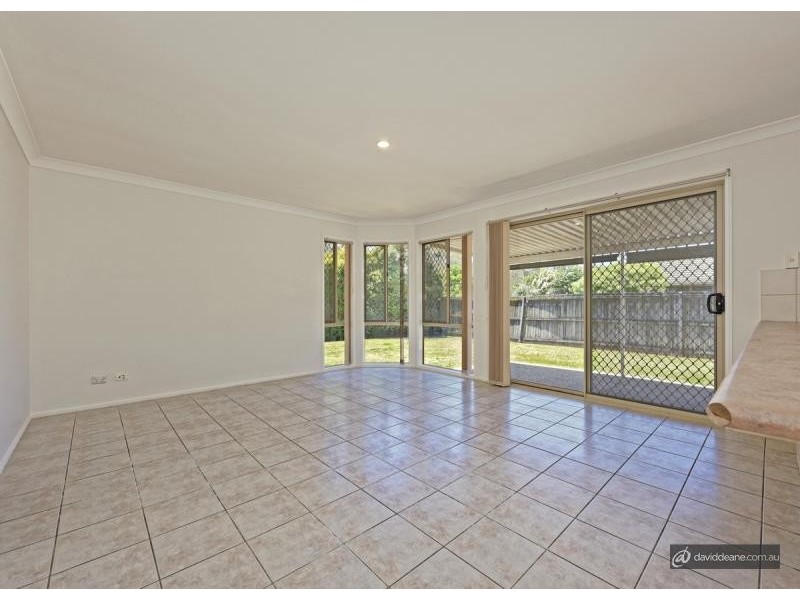 7 Elizabeth Place, Brighton QLD 4017