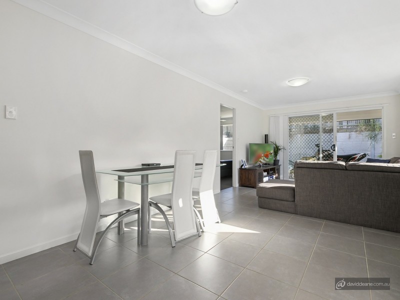 1 and 2/6 Bow Street, Bray Park QLD 4500