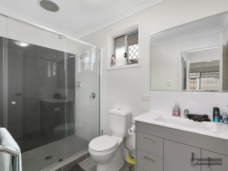1 and 2/6 Bow Street, Bray Park QLD 4500