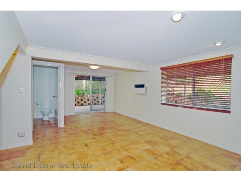 2 Warringah Grove, Petrie QLD 4502