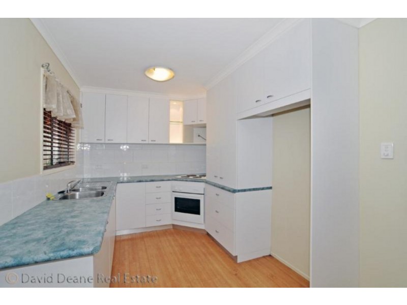 2 Warringah Grove, Petrie QLD 4502