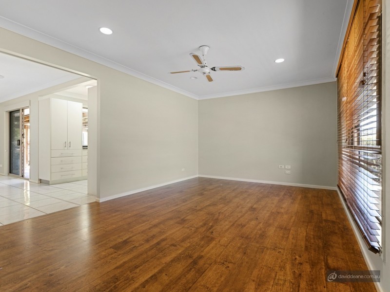 12 Verdon Court, Petrie QLD 4502