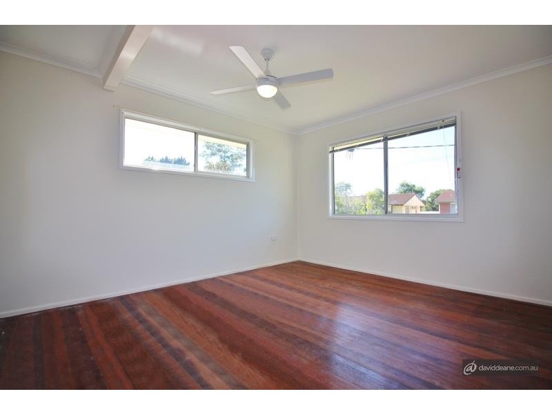 4 Mansfield Street, Strathpine QLD 4500