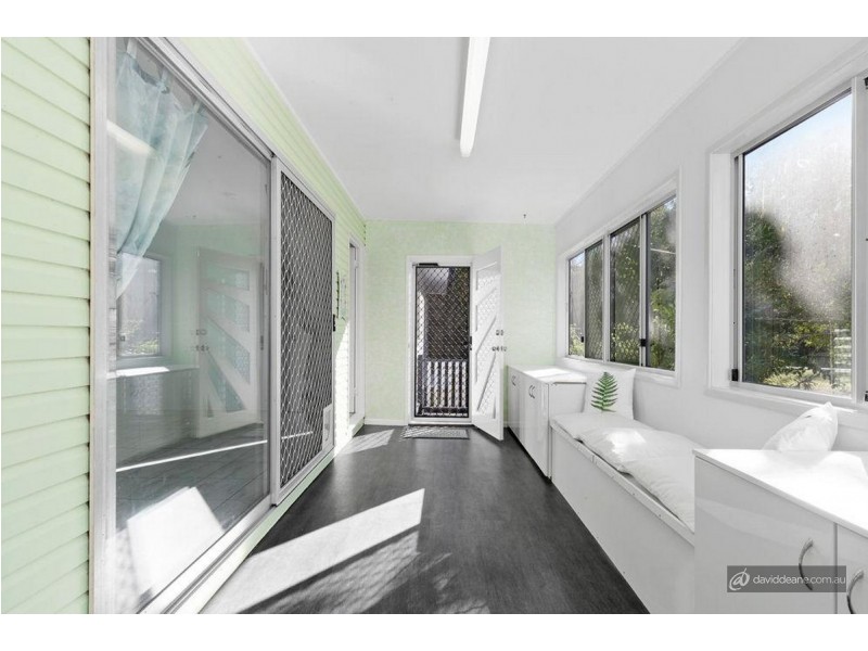 15 Whiteside Road, Whiteside QLD 4503