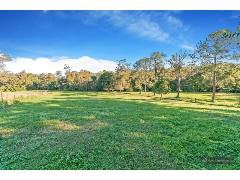 15 Whiteside Road, Whiteside QLD 4503