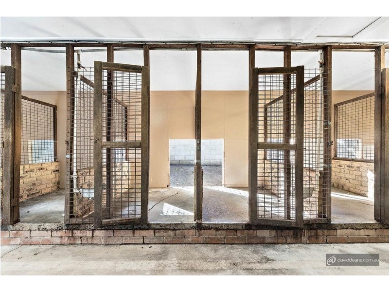 15 Whiteside Road, Whiteside QLD 4503