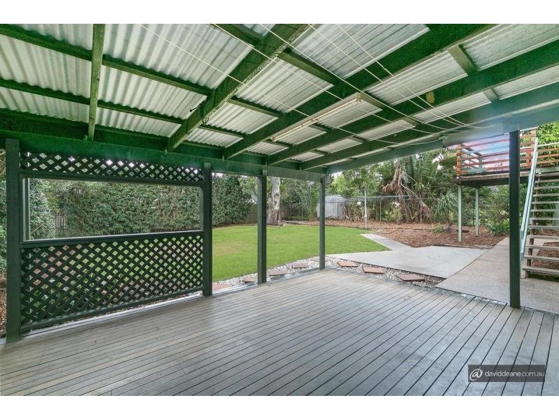 33 Lavercombe Drive, Kallangur QLD 4503