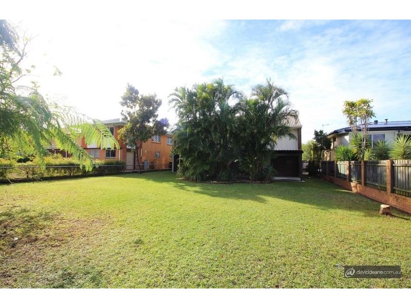 6 Joanna Street, Clontarf QLD 4019