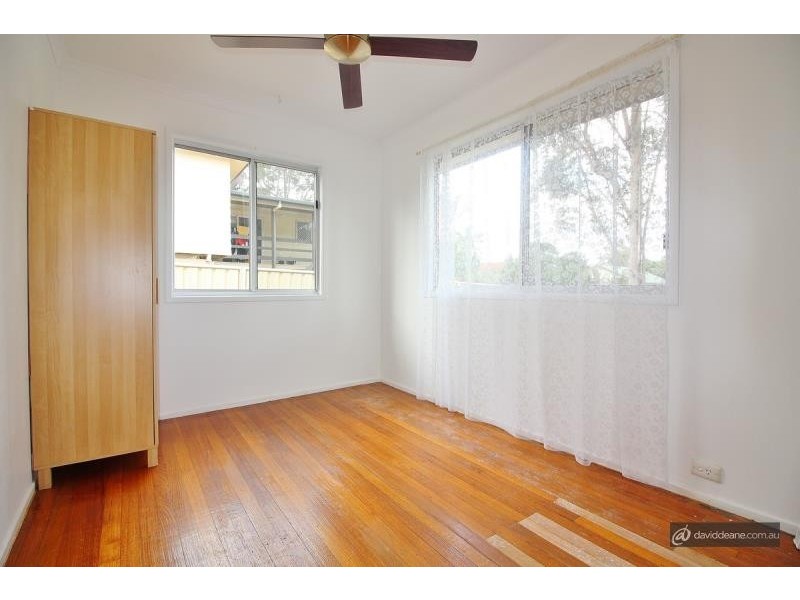 8 Arunga Street, Petrie QLD 4502