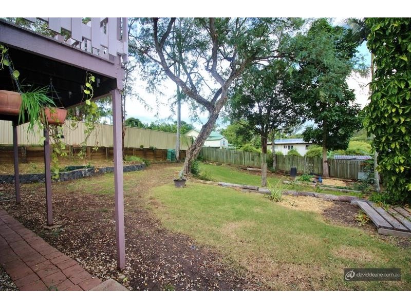 8 Arunga Street, Petrie QLD 4502