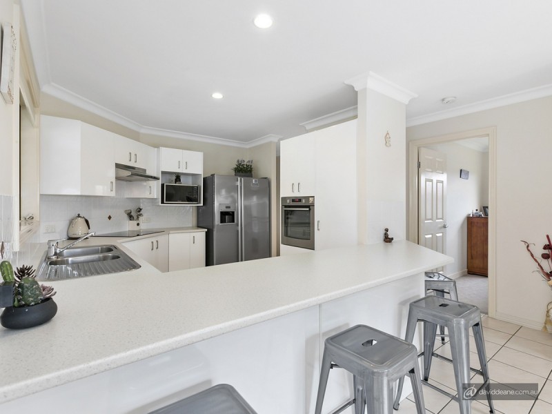 15 Willandra Parade, North Lakes QLD 4509