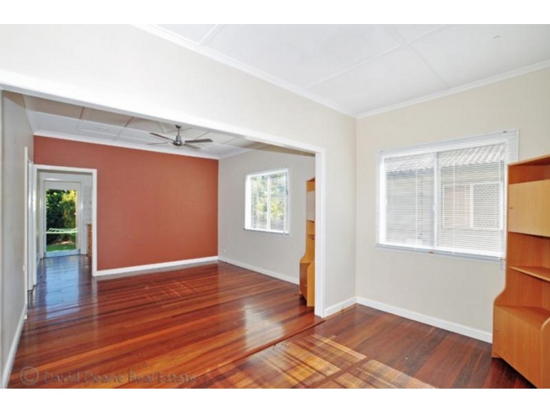 32 Church Road, Zillmere QLD 4034