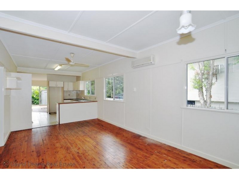 18 Hedge Street, Strathpine QLD 4500