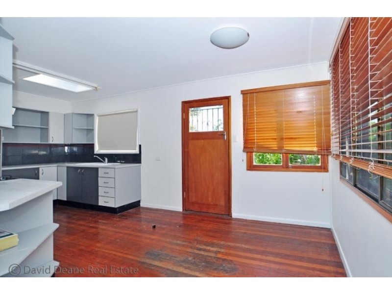 2 Tennyson Street, Strathpine QLD 4500