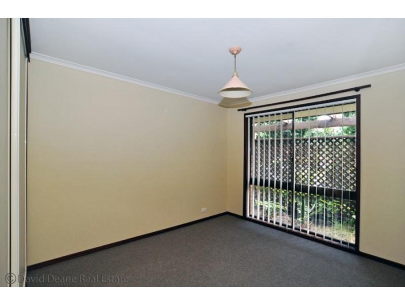 2 Cowal Court, Petrie QLD 4502