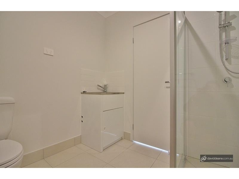 2/3 Joseph Street, Margate QLD 4019