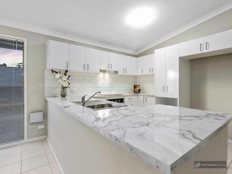 13 Ravenscraig Court, Kallangur QLD 4503