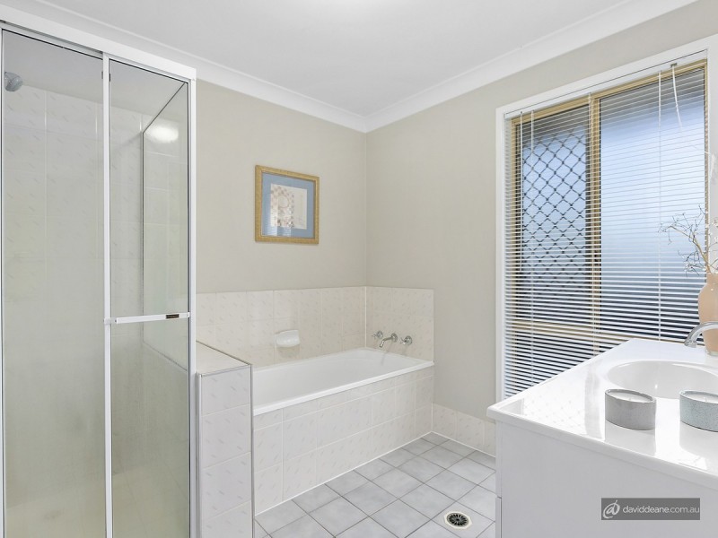 13 Ravenscraig Court, Kallangur QLD 4503