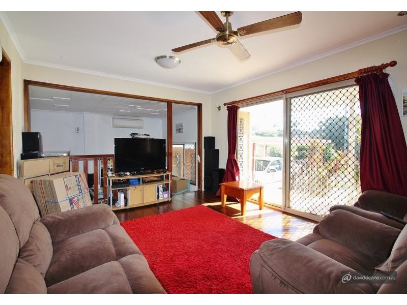 18 Lord Byron Parade, Strathpine QLD 4500