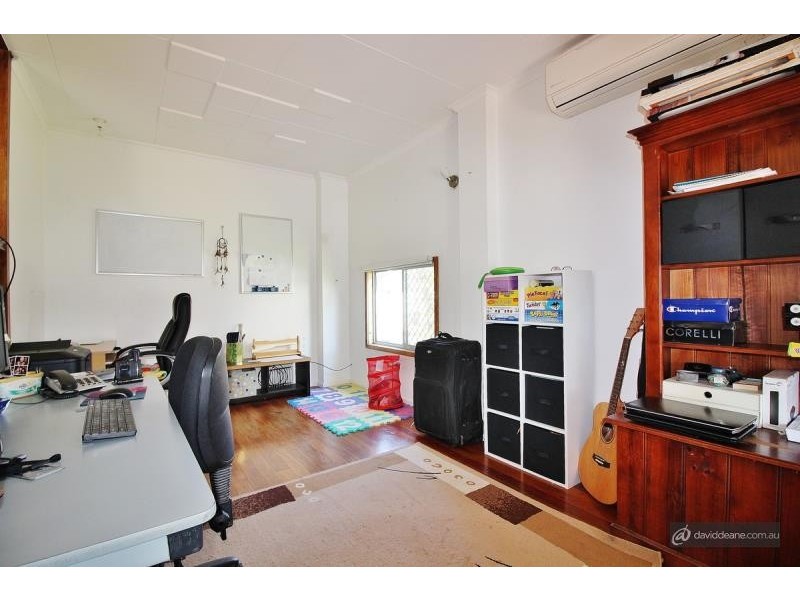 18 Lord Byron Parade, Strathpine QLD 4500