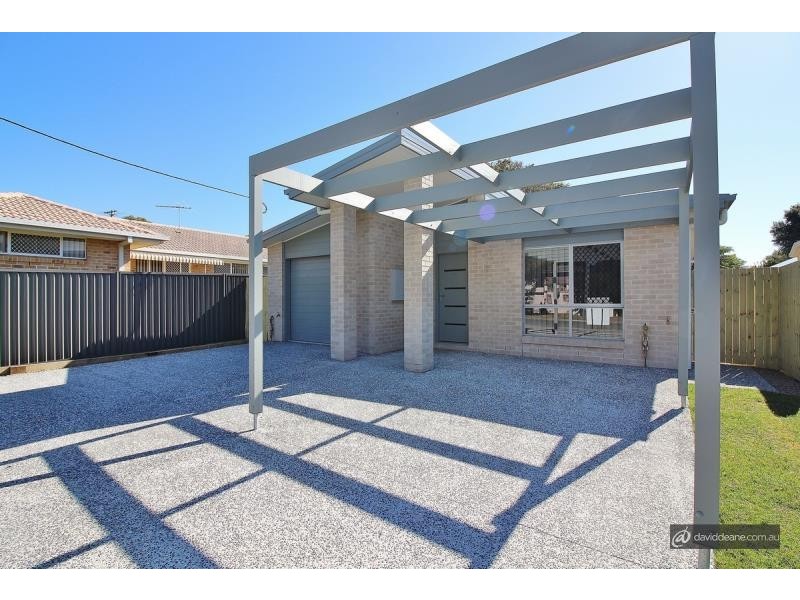 2/12 Cornelius Street, Clontarf QLD 4019