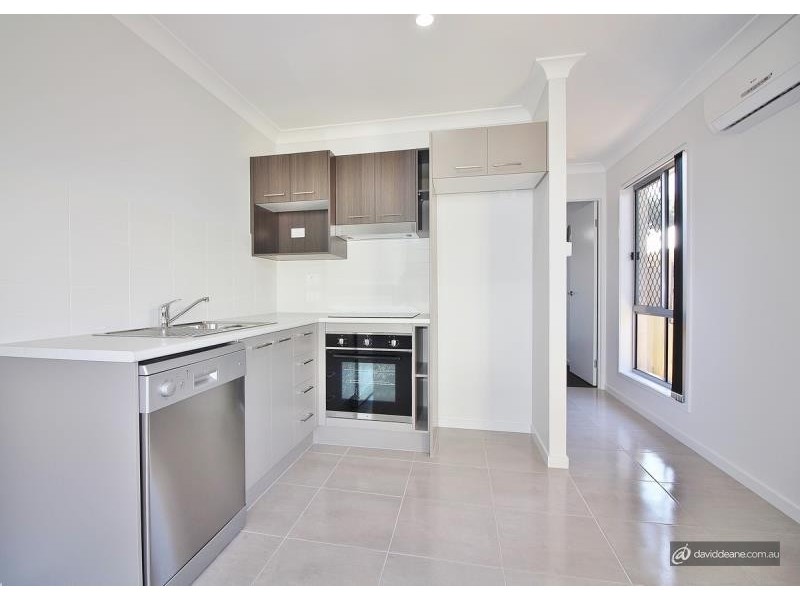 2/12 Cornelius Street, Clontarf QLD 4019