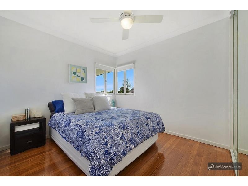 9 Glendavis Street, Brighton QLD 4017