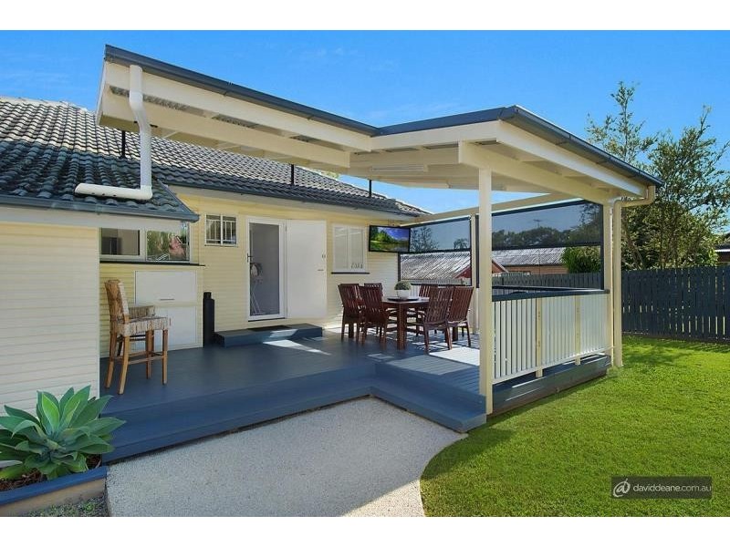 9 Glendavis Street, Brighton QLD 4017