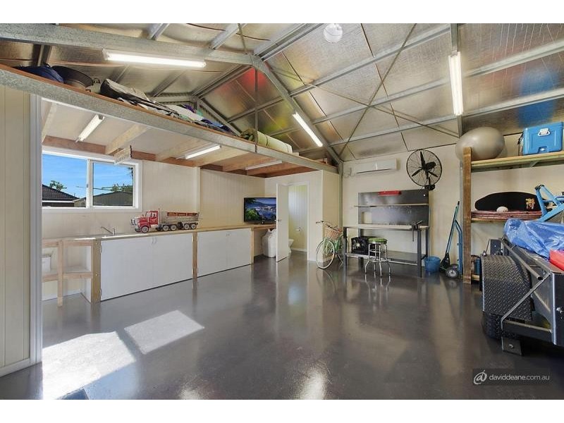 9 Glendavis Street, Brighton QLD 4017