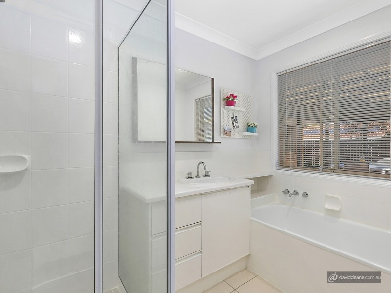 57 Rue Montaigne, Petrie QLD 4502