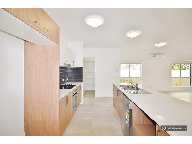 9 Goodenia Place, Brighton QLD 4017