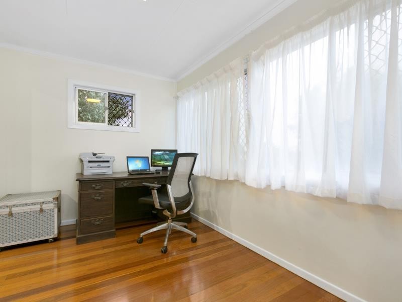39 Sheehan Street, Kallangur QLD 4503