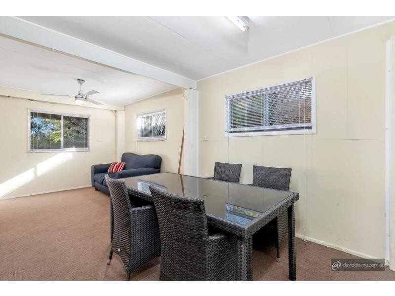 33 Porter Street, Redcliffe QLD 4020
