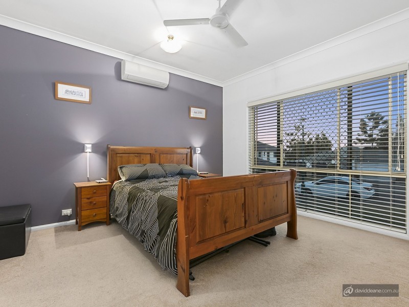 3 Tudor Close, Petrie QLD 4502