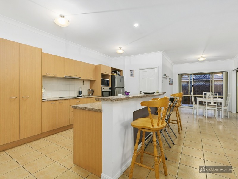 3 Tudor Close, Petrie QLD 4502