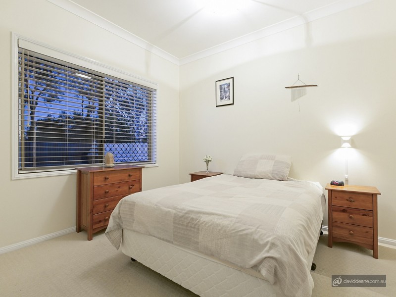 3 Tudor Close, Petrie QLD 4502