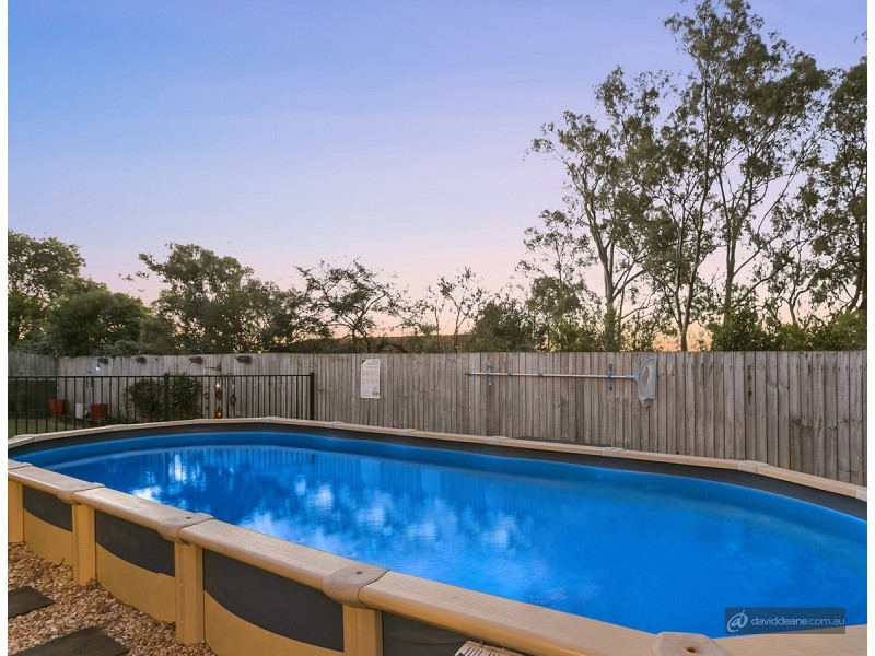3 Tudor Close, Petrie QLD 4502