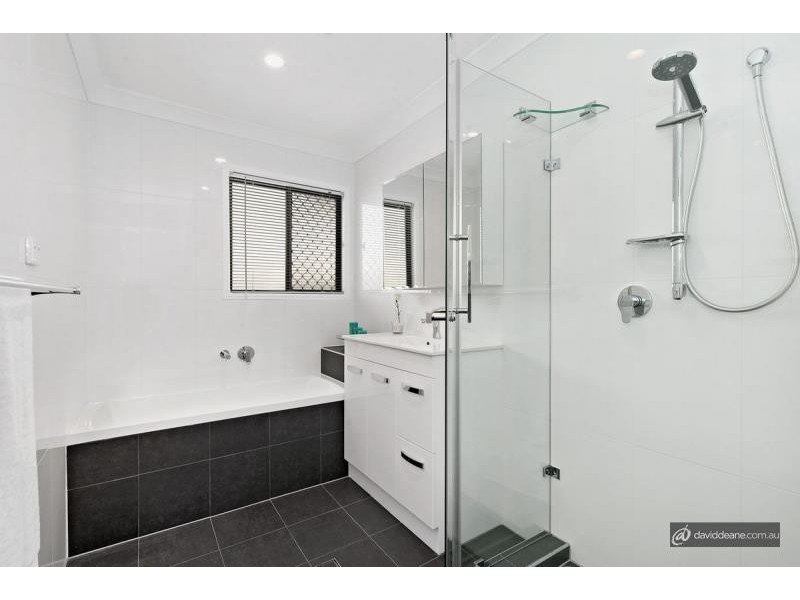 16 Lerose Avenue, Kallangur QLD 4503