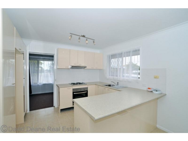11 Spring St, Deception Bay QLD 4508