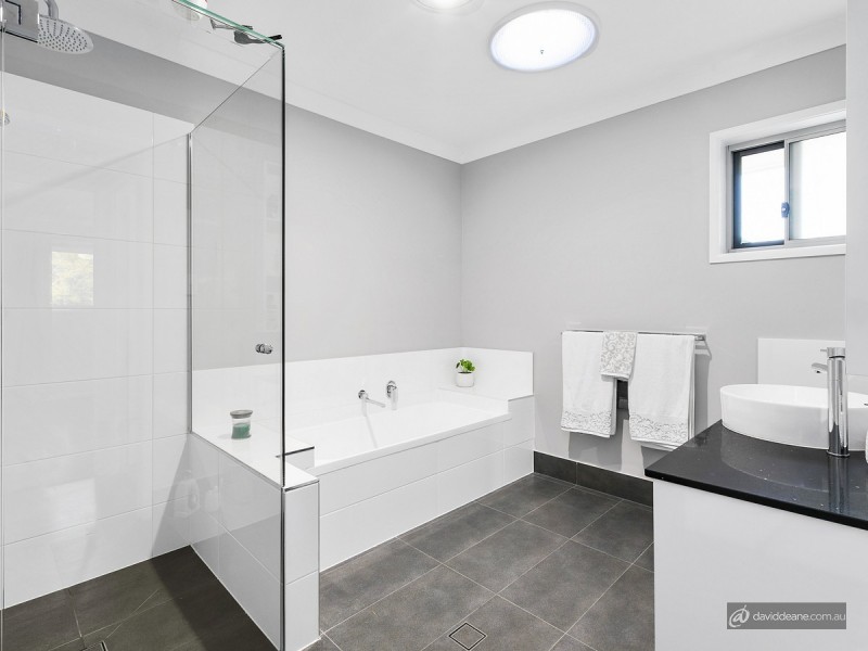 146 Bray Road, Lawnton QLD 4501