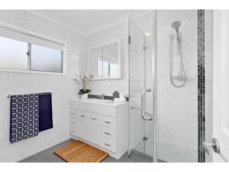 24 Woodbury Avenue, Bray Park QLD 4500