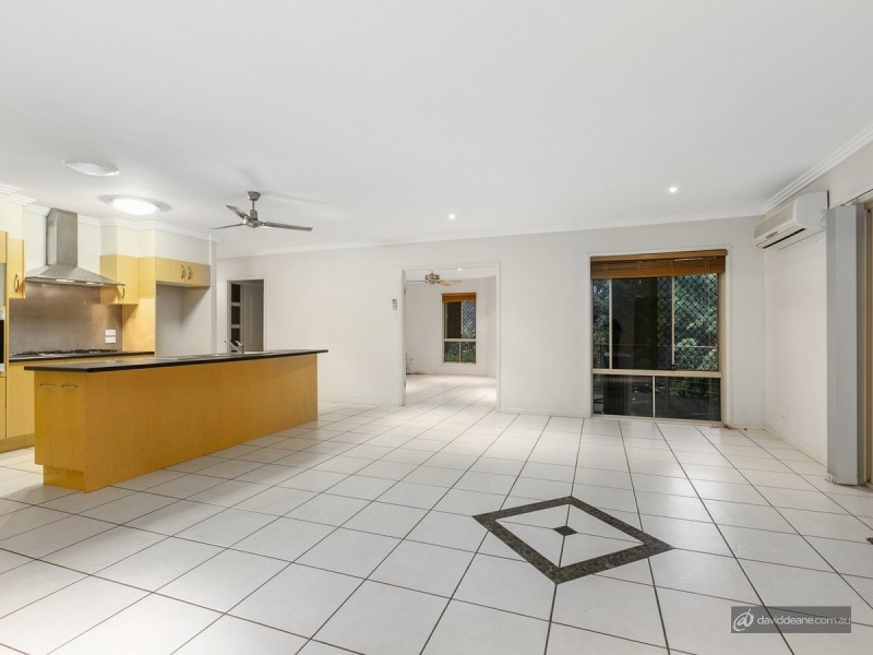 6 Lakeview Court, Joyner QLD 4500