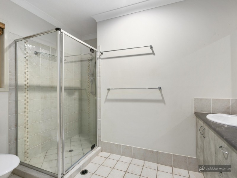 6 Lakeview Court, Joyner QLD 4500