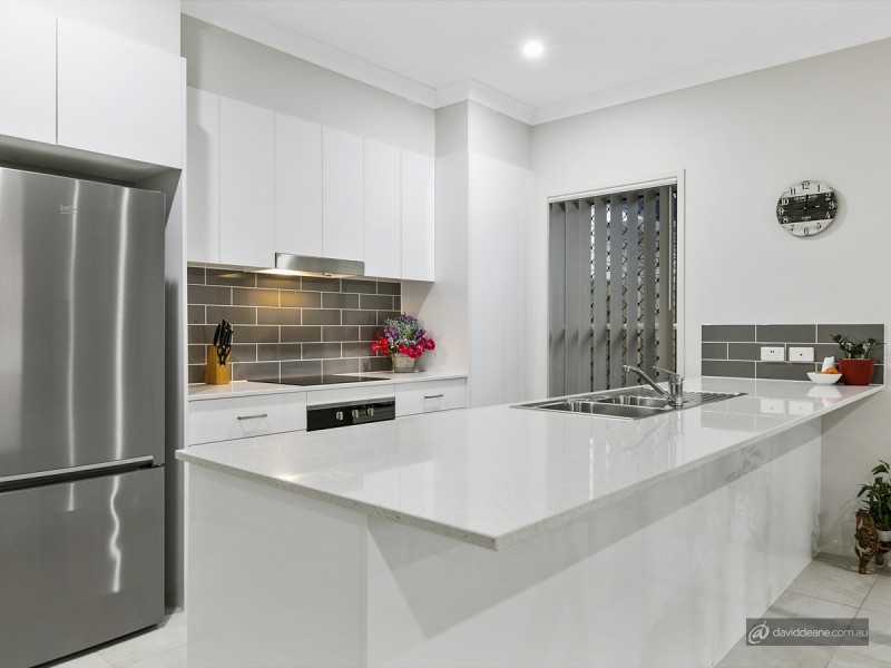 8 Riverbend Court, Lawnton QLD 4501