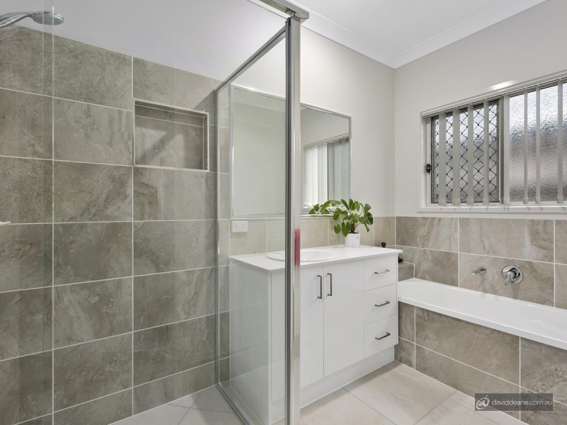 8 Riverbend Court, Lawnton QLD 4501