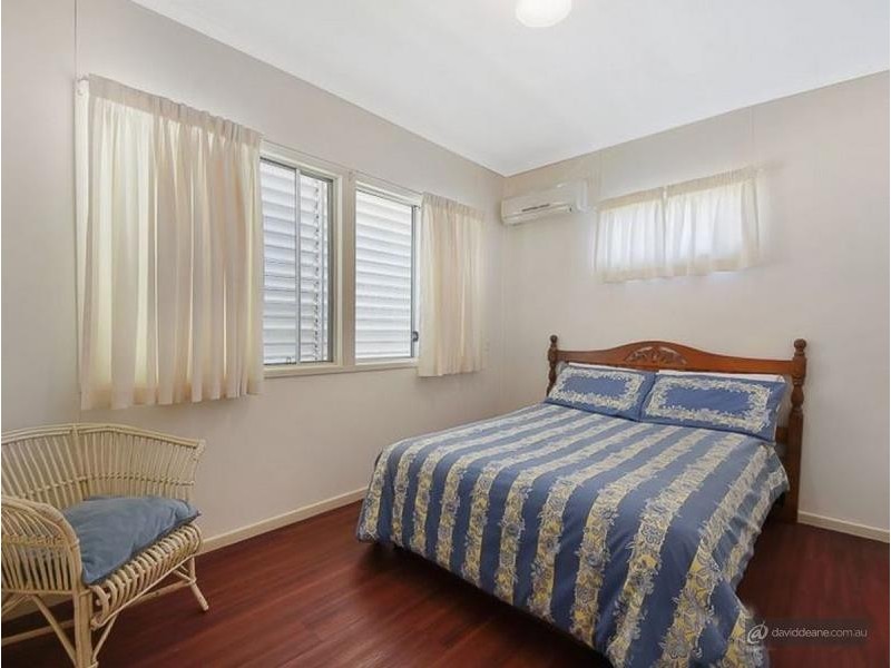 2 Rangeview Street, Strathpine QLD 4500